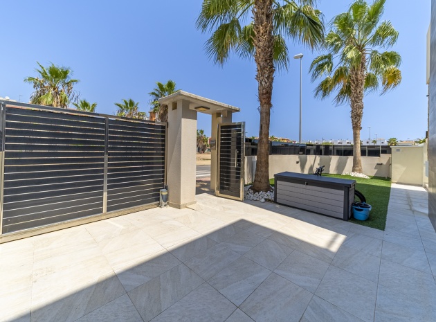 Återförsäljning - Villa - Cabo Roig - Lomas de Cabo Roig