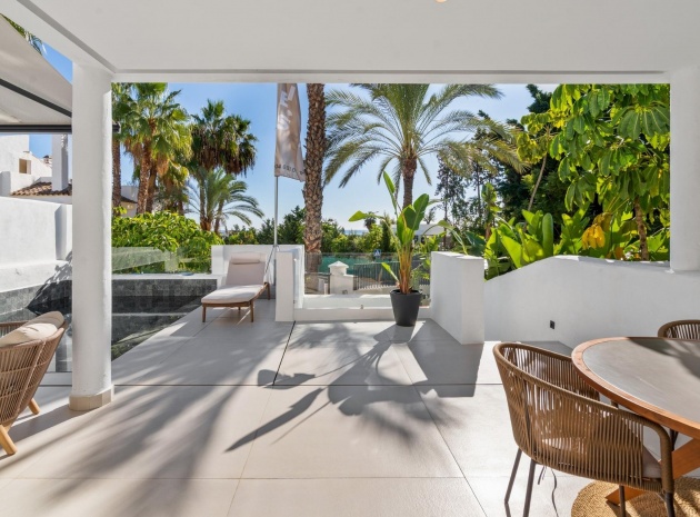 Nybyggnad - Lägenhet - Estepona - El Paraíso