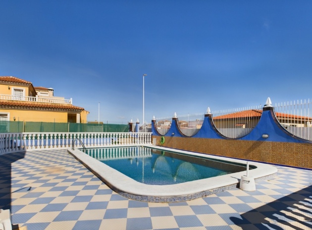 Återförsäljning - Villa - Los Alcazares