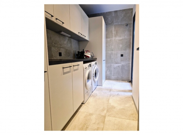 Resale - Villa - Rojales