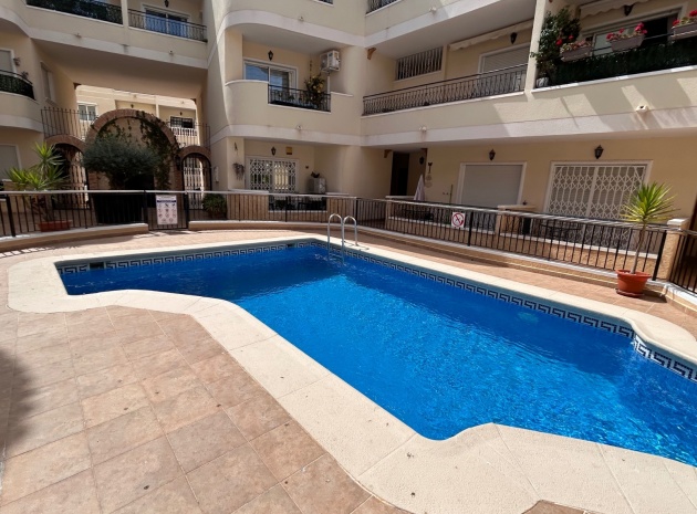 Resale - Apartment - Jacarilla