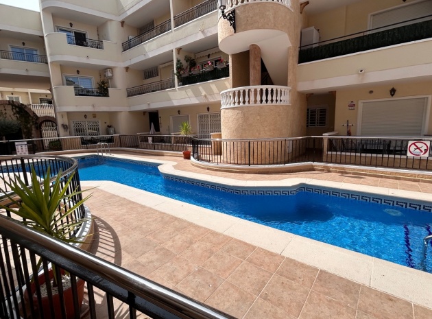 Resale - Apartment - Jacarilla
