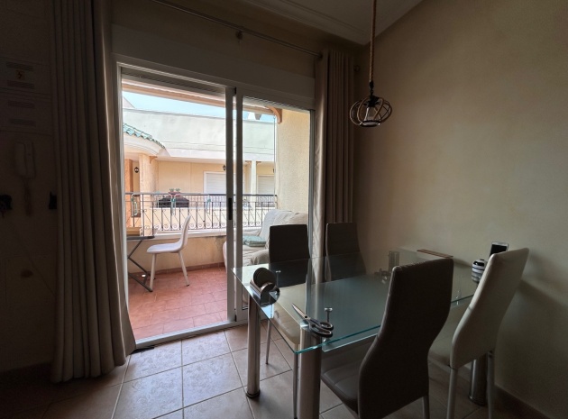 Resale - Apartment - Jacarilla