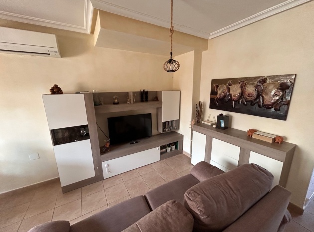 Resale - Apartment - Jacarilla