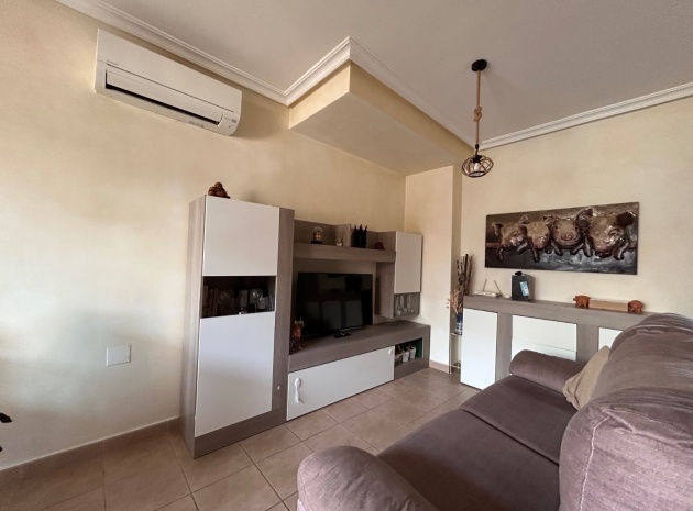 Resale - Apartment - Jacarilla