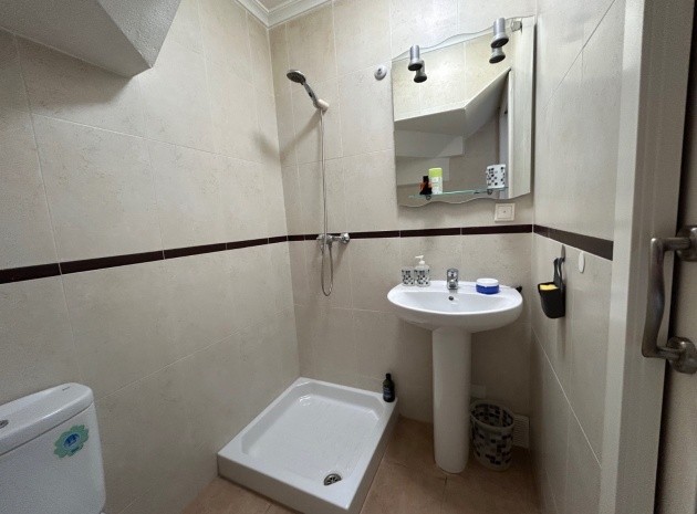 Resale - Apartment - Jacarilla