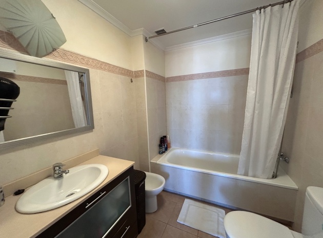 Resale - Apartment - Jacarilla