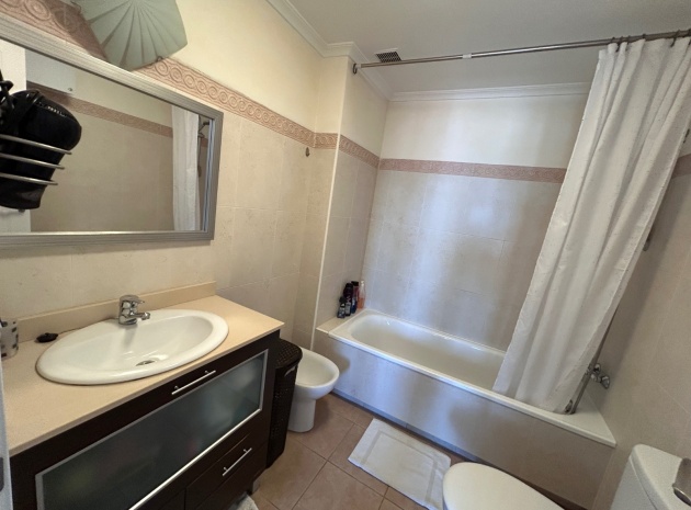 Resale - Apartment - Jacarilla