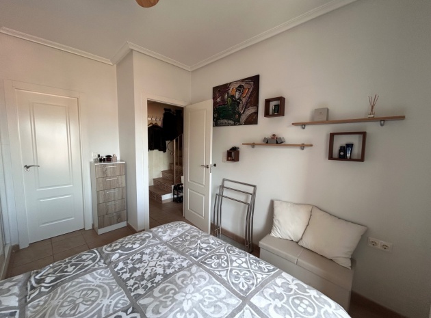 Resale - Apartment - Jacarilla