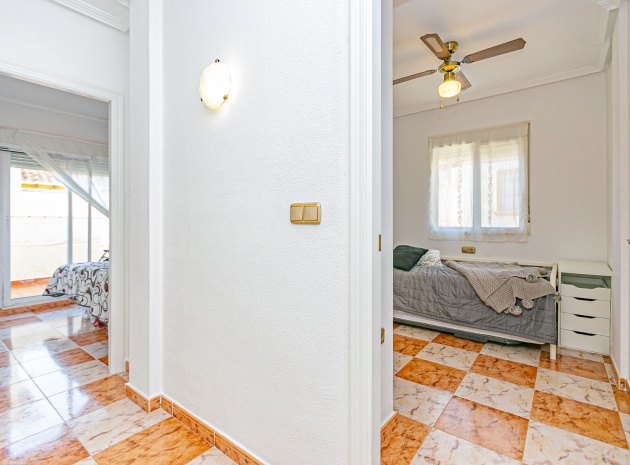 Återförsäljning - Villa - Playa Flamenca - san jose