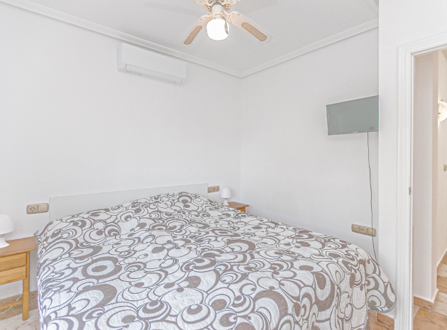 Återförsäljning - Villa - Playa Flamenca - san jose