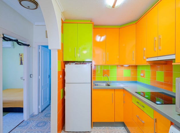 Återförsäljning - Lägenhet - Punta Prima - Las Barcas