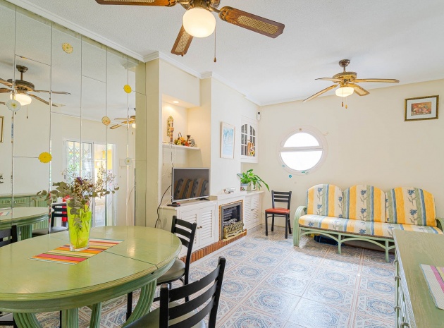 Återförsäljning - Lägenhet - Punta Prima - Las Barcas