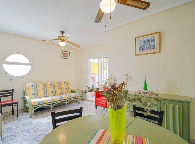 Återförsäljning - Lägenhet - Punta Prima - Las Barcas