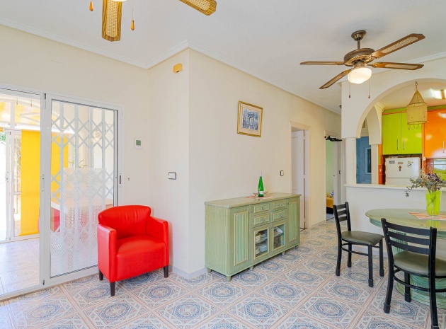 Återförsäljning - Lägenhet - Punta Prima - Las Barcas