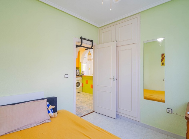 Återförsäljning - Lägenhet - Punta Prima - Las Barcas