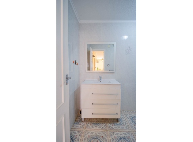 Återförsäljning - Lägenhet - Punta Prima - Las Barcas