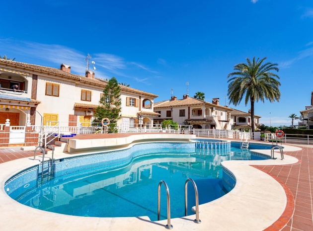 Återförsäljning - Lägenhet - Punta Prima - Las Barcas