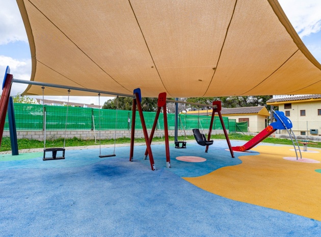 Återförsäljning - Lägenhet - Punta Prima - Las Barcas