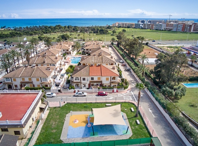 Återförsäljning - Lägenhet - Punta Prima - Las Barcas