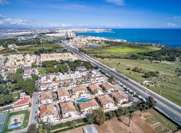 Återförsäljning - Lägenhet - Punta Prima - Las Barcas