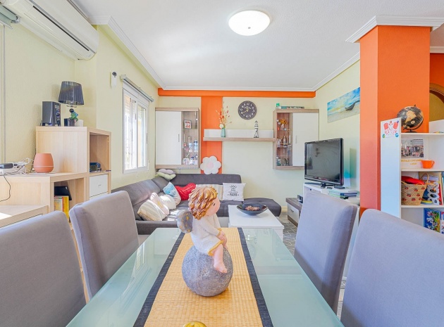 Wiederverkauf - Villa - Punta Prima - la campana