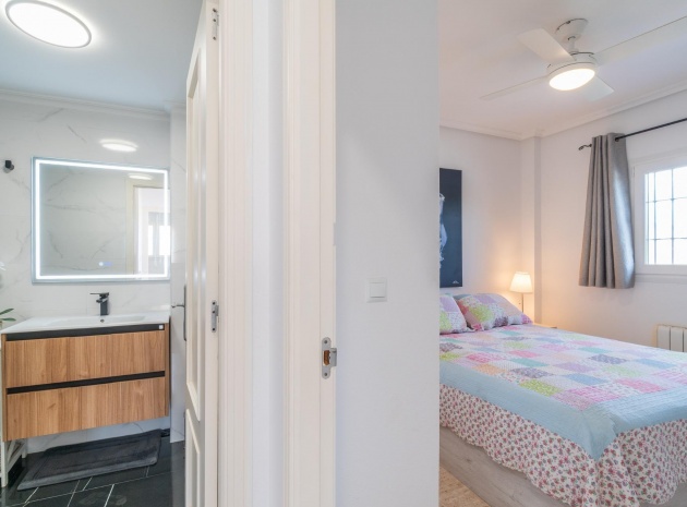 Återförsäljning - Villa - Playa Flamenca - zeniamar