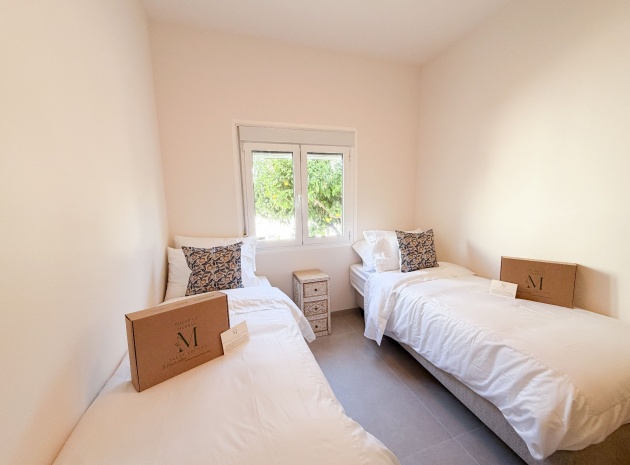 Resale - Villa - Playa Flamenca - Urb Horizonte