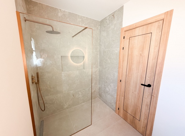 Resale - Villa - Playa Flamenca - Urb Horizonte