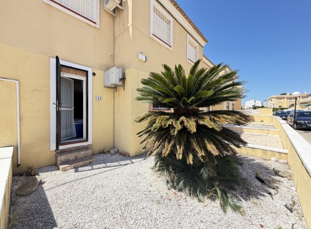 Resale - Apartment - Villamartin - lomas del golf