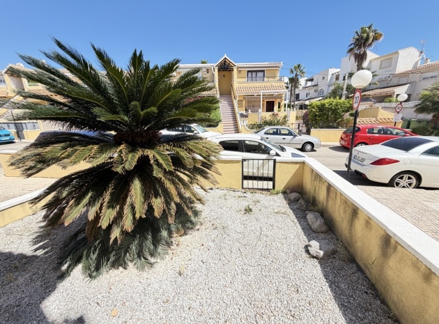 Resale - Apartment - Villamartin - lomas del golf