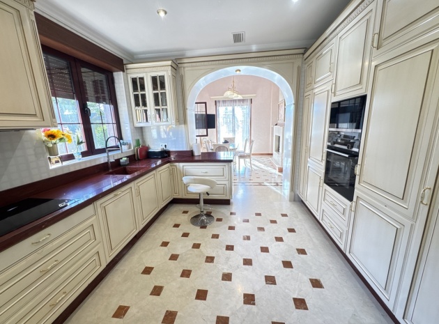 Resale - Villa - Cabo Roig - beachside cabo roig