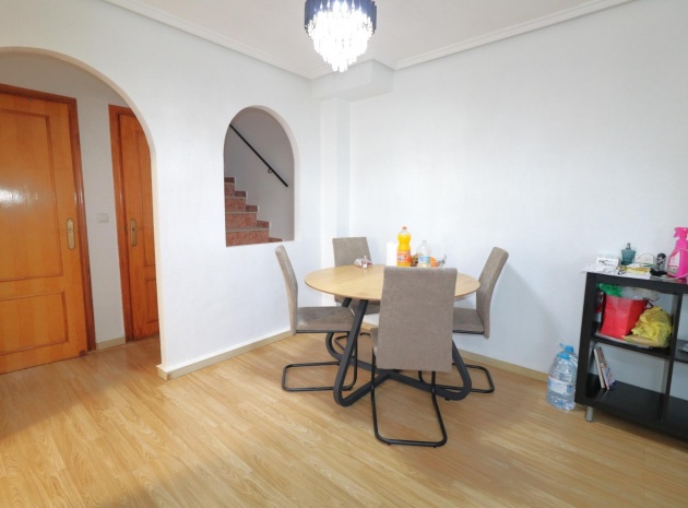 Resale - Villa - Torrevieja - jardin del mar