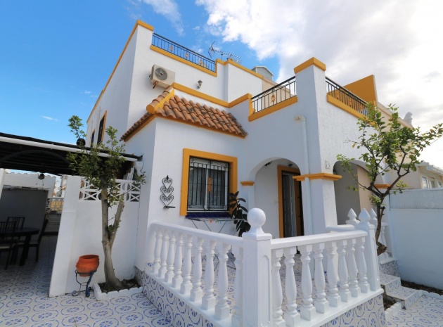 Resale - Villa - Torrevieja - jardin del mar