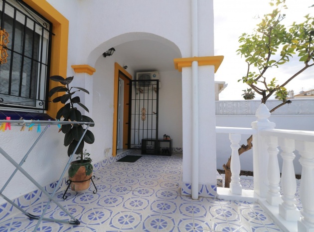 Resale - Villa - Torrevieja - jardin del mar