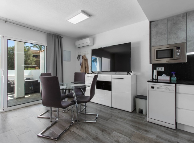 Resale - Apartment - Los Balcones - lago jardin