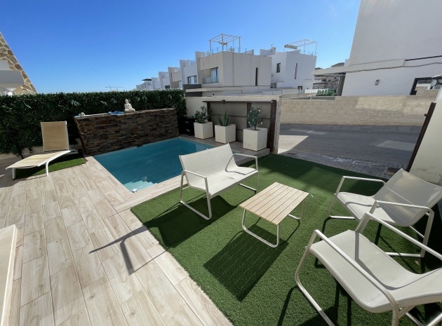 Resale - Townhouse - Villamartin - PAU 26