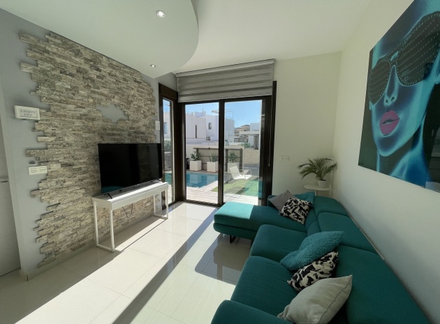 Resale - Townhouse - Villamartin - PAU 26