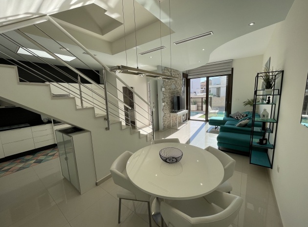 Resale - Townhouse - Villamartin - PAU 26