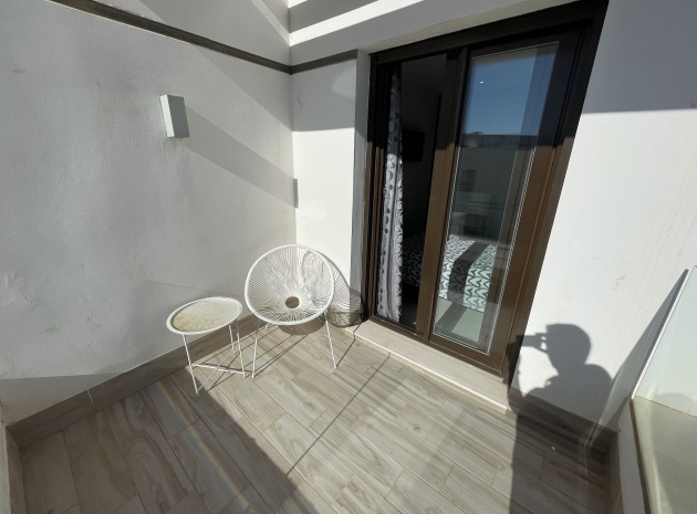 Resale - Townhouse - Villamartin - PAU 26