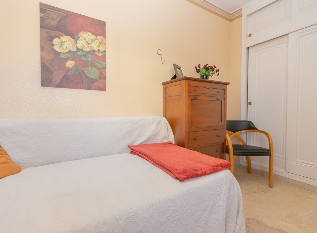 Resale - Apartment - Playa Flamenca - jumilla