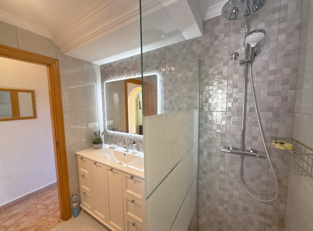 Resale - Villa - Cabo Roig - la regia