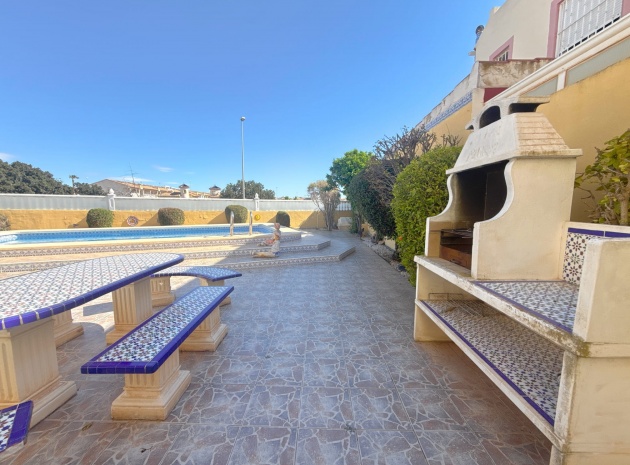 Resale - Villa - Cabo Roig - la regia