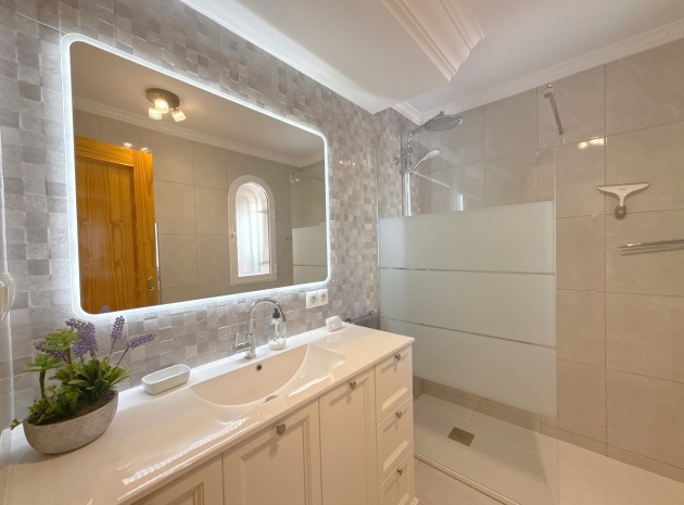 Resale - Villa - Cabo Roig - la regia