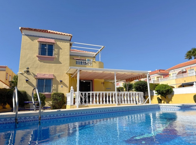 Resale - Villa - Cabo Roig - la regia