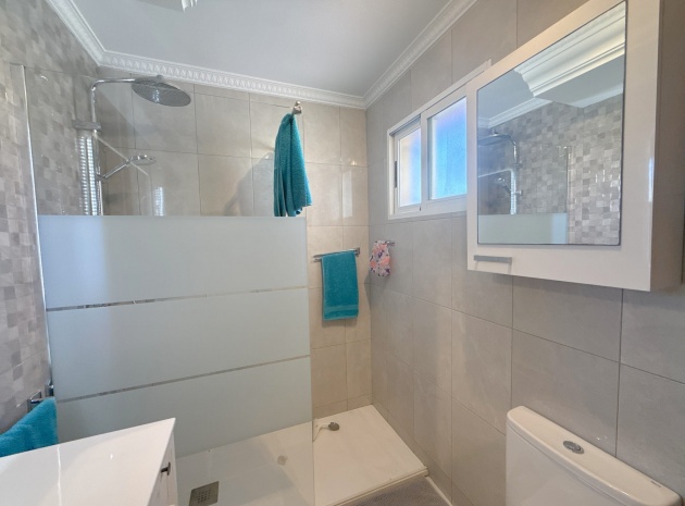 Resale - Villa - Cabo Roig - la regia