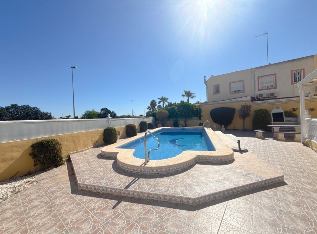 Resale - Villa - Cabo Roig - la regia