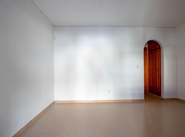 Resale - Apartment - Torrevieja - el chaparral