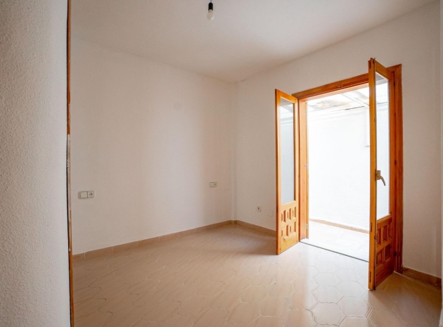 Resale - Apartment - Torrevieja - el chaparral