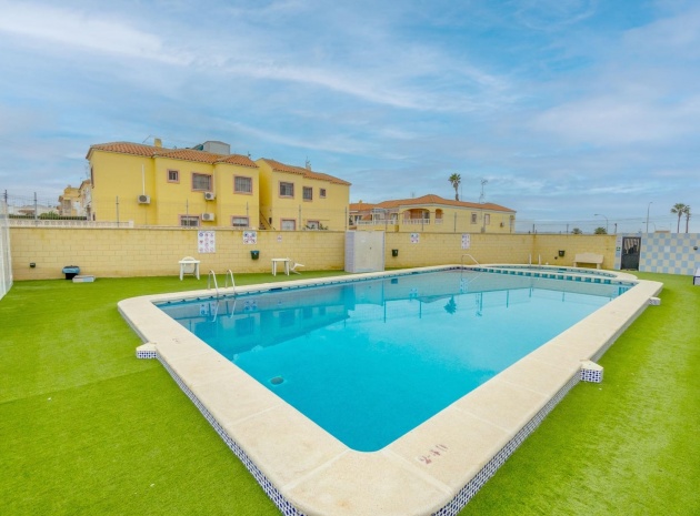 Resale - Apartment - Torrevieja - el chaparral